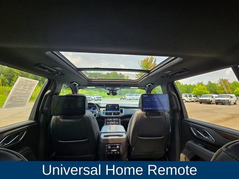 Used 2023 Chevrolet Tahoe Premier w/ Advanced Technology Package AWD/4WD image 17