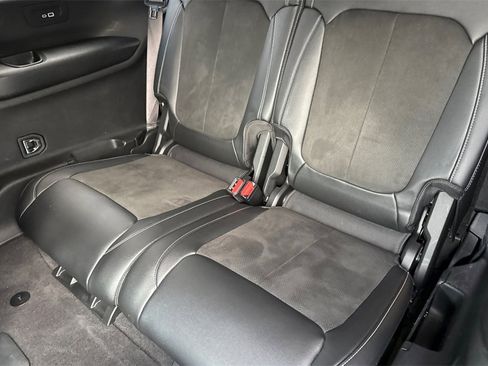 Used 2021 Jeep Grand Cherokee L Laredo image 22