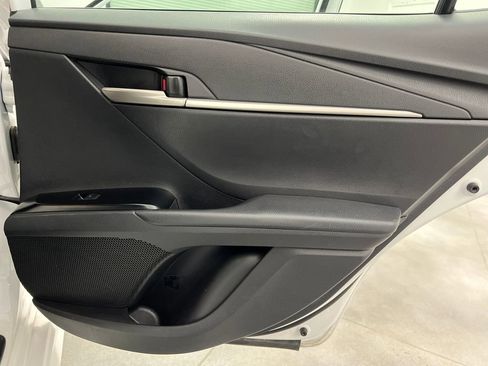 Used 2025 Toyota Camry SE image 17