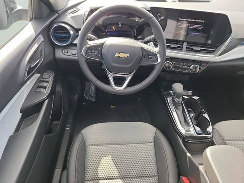 New 2026 Chevrolet Trax LT w/ Driver Confidence Package image 15