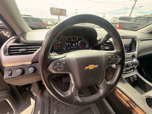 Used 2017 Chevrolet Suburban LT AWD/4WD image 12
