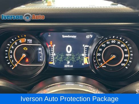 Used 2026 Jeep Wrangler Unlimited Sahara AWD/4WD image 16