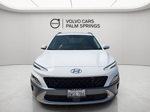 Used 2022 Hyundai Kona Limited FWD image 2