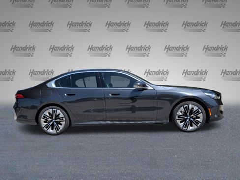 Used 2026 BMW 530i xDrive w/ Premium Package AWD/4WD image 6