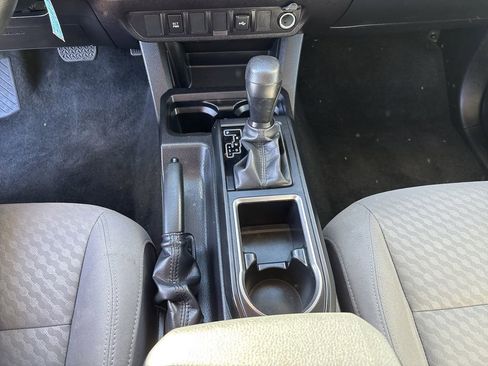 Used 2023 Toyota Tacoma SR image 22