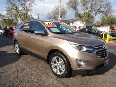 Used 2018 Chevrolet Equinox Premier AWD/4WD image 3