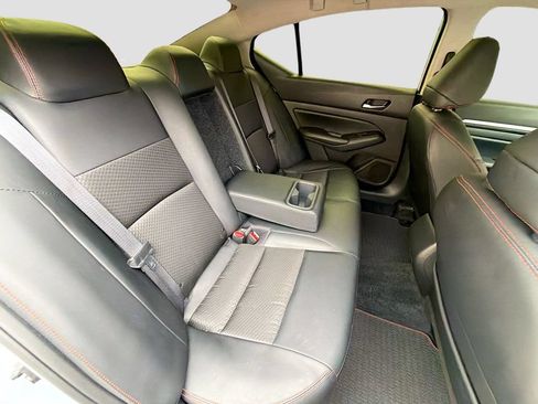 Used 2025 Nissan Altima 2.5 SR FWD image 24