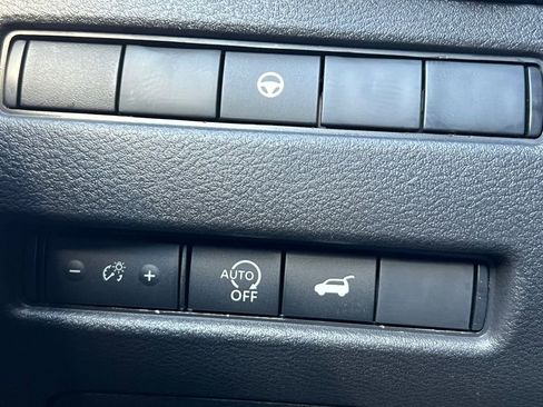 New 2026 Nissan Rogue SV image 25