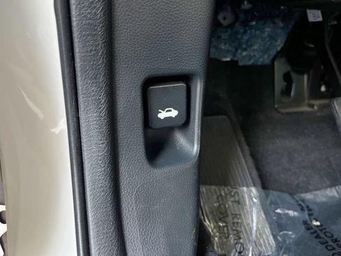 Used 2018 Honda Accord EX-L image 63