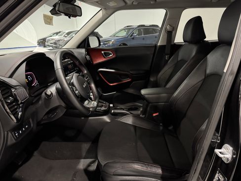 Used 2023 Kia Soul GT-Line image 26