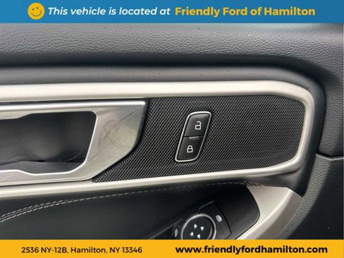 Used 2022 Ford Explorer XLT image 29