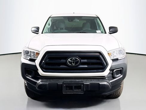 Used 2022 Toyota Tacoma SR image 2