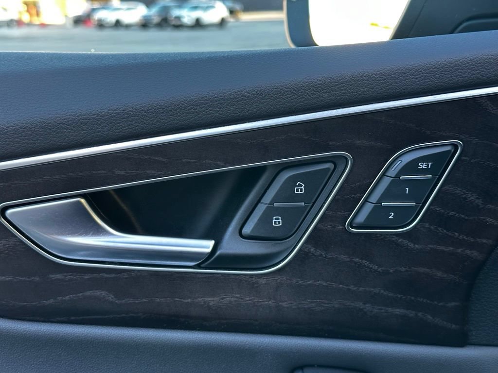 Used 2023 Audi Q8 Premium w/ Convenience Package AWD/4WD image 15