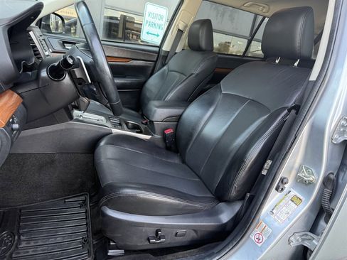 Used 2014 Subaru Outback 2.5i Limited w/ Moonroof Package image 12