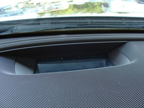 Used 2018 Mercedes-Benz E 300 E 300 image 40