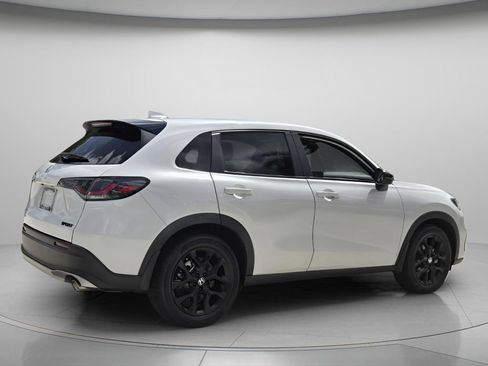 Certified 2024 Honda HR-V Sport image 7