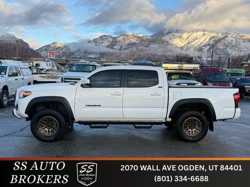 Used 2023 Toyota Tacoma 4x4 Double Cab w/ Trail Edition image 1