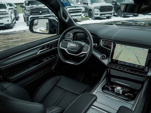 New 2026 Jeep Grand Wagoneer Limited image 16