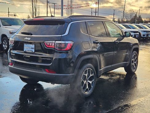 Certified 2026 Jeep Compass Limited image 6