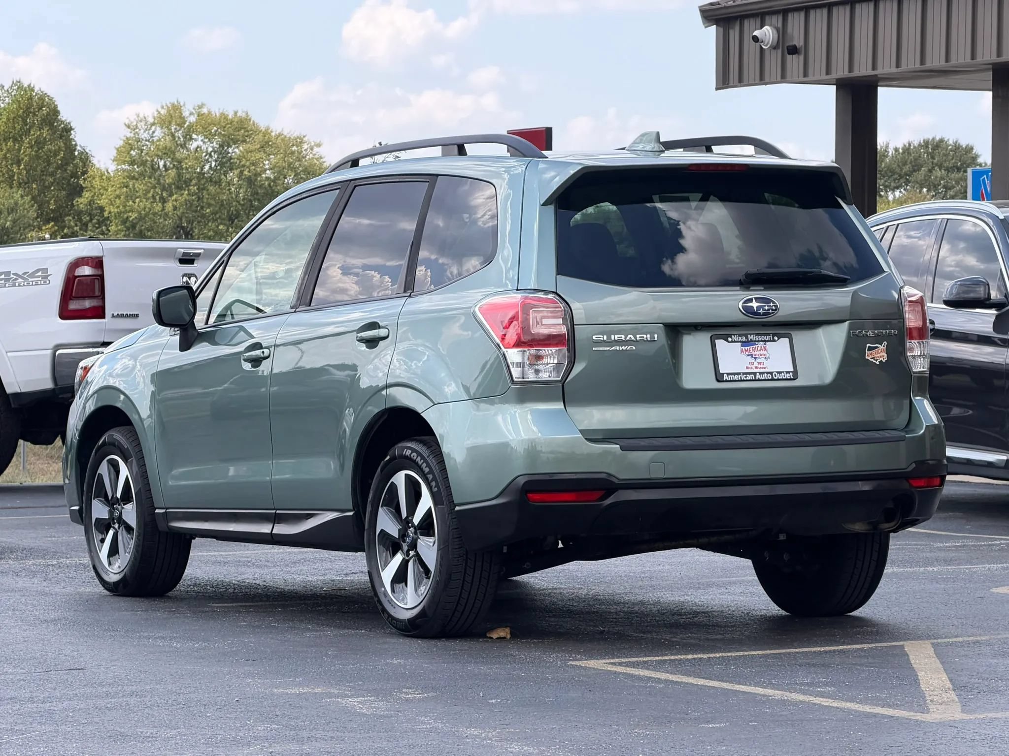 Used 2018 Subaru Forester 2.5i Premium w/ All-Weather Package AWD/4WD image 57
