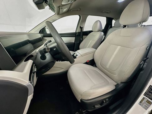 Used 2025 Hyundai Tucson SEL FWD image 13