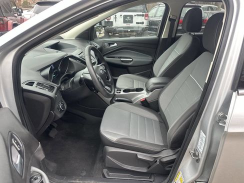 Used 2013 Ford Escape SE FWD image 18