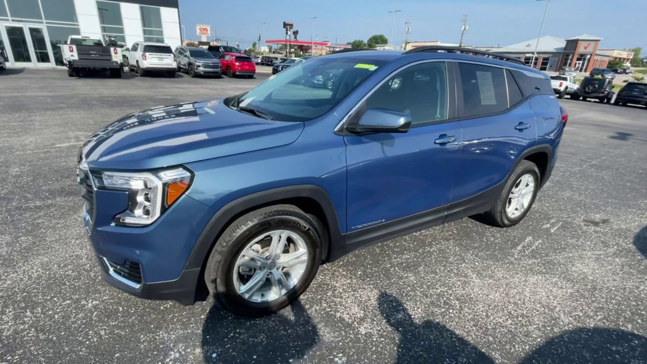 Certified 2024 GMC Terrain SLE w/ Driver Convenience Package FWD image 6