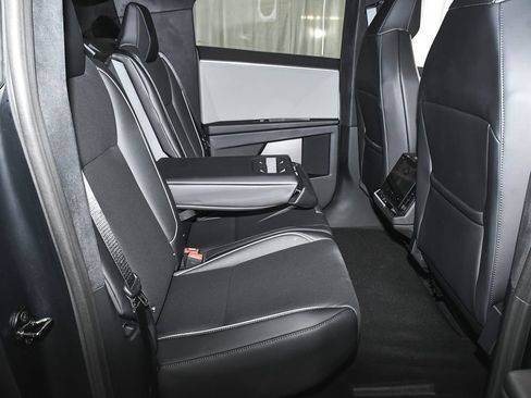 Used 2025 Tesla Cybertruck AWD Crew Cab image 59