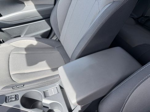 Used 2025 Subaru Crosstrek 2.0i Premium image 14