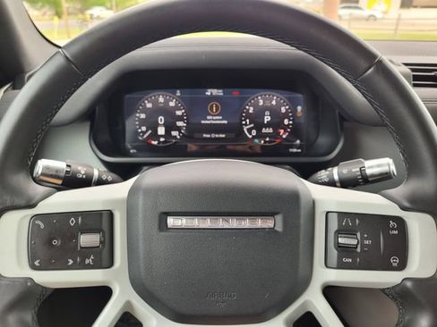 Used 2020 Land Rover Defender 110 SE AWD/4WD image 20