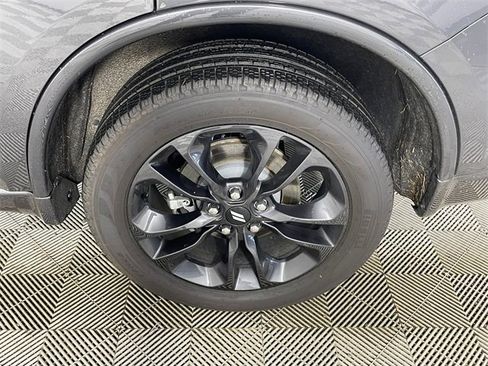 Certified 2025 Dodge Durango GT image 19