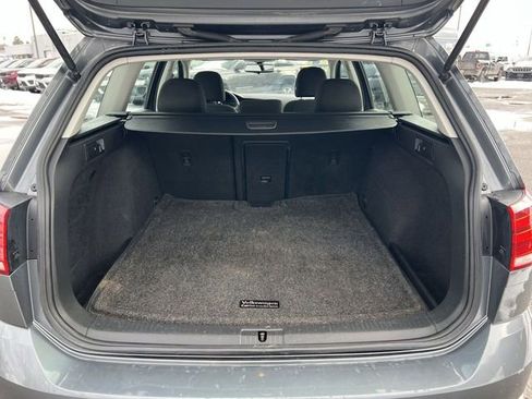 Used 2018 Volkswagen Golf S image 24