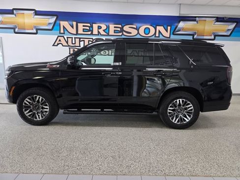 Used 2025 Chevrolet Tahoe Z71 w/ Z71 Off-Road Package AWD/4WD image 4