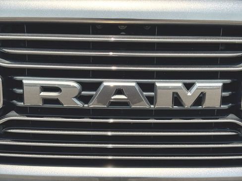 Used 2018 RAM 2500 Laramie w/ Sport Appearance Group AWD/4WD image 31