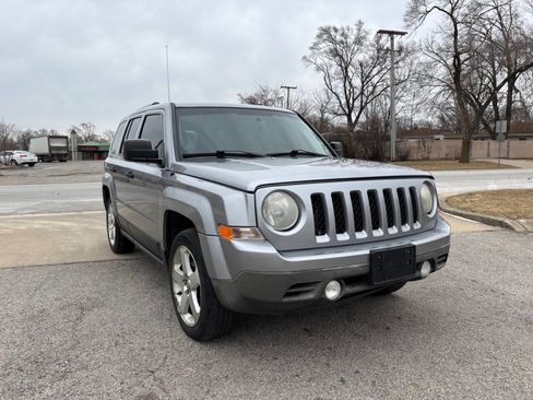 Used 2014 Jeep Patriot Sport image 1