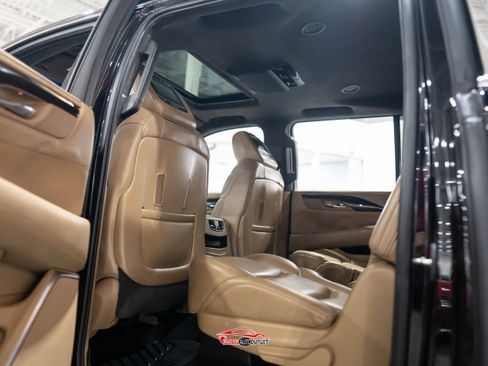 Used 2019 Cadillac Escalade ESV Platinum image 23