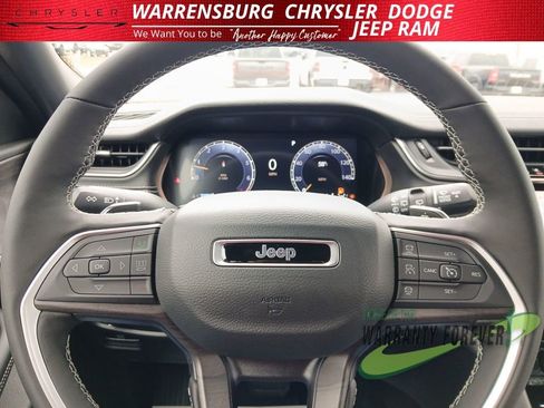 New 2025 Jeep Grand Cherokee L Limited w/ Luxury Tech Group II image 20
