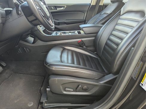 Used 2022 Ford Edge SEL AWD/4WD image 12