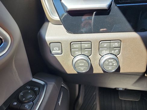 New 2026 GMC Sierra 1500 SLT w/ SLT Premium Plus Package AWD/4WD image 22