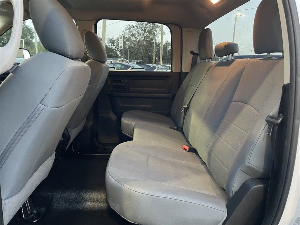 Used 2018 RAM 3500 Tradesman w/ Chrome Appearance Group AWD/4WD image 23