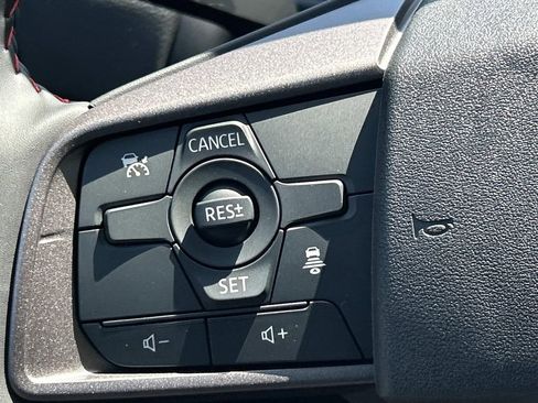 New 2026 Nissan Sentra SR w/ Floor Mat Package FWD image 24