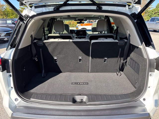 New 2026 Nissan Pathfinder SL AWD/4WD image 38