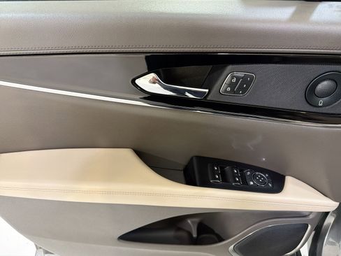 Used 2022 Lincoln Nautilus Reserve w/ Equipment Group 201A image 12