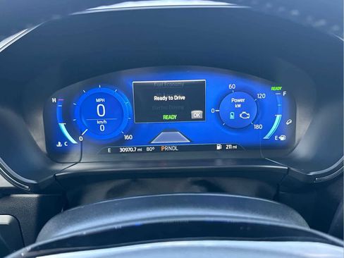 Used 2021 Ford Escape Titanium image 22