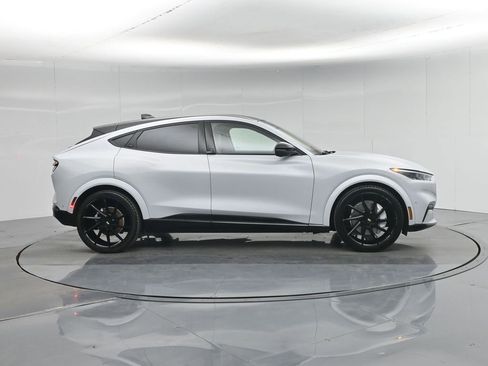 Used 2021 Ford Mustang Mach-E Premium image 27