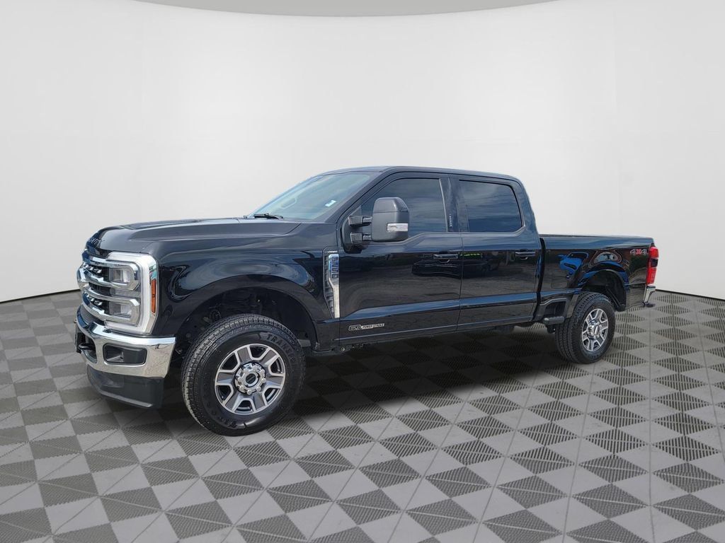 Used 2024 Ford F250 Lariat AWD/4WD image 2