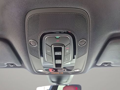 Used 2024 Audi SQ5 Prestige image 43