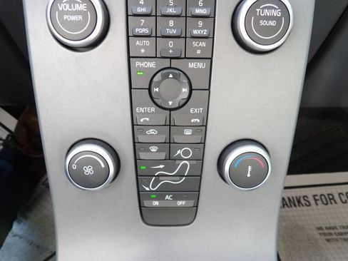 Used 2011 Volvo C30 T5 FWD image 25