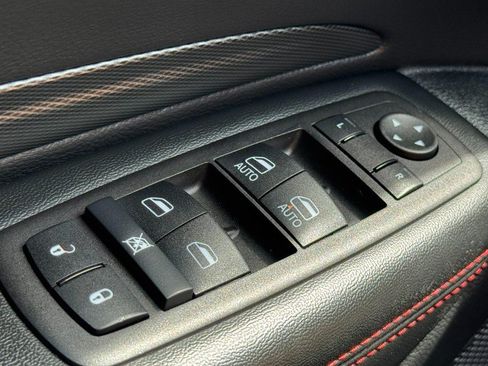 Used 2025 Dodge Durango GT AWD/4WD image 24