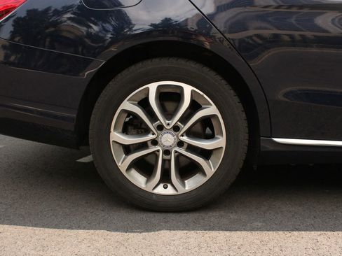 Used 2017 Mercedes-Benz C 300 4MATIC Sedan w/ Premium 1 Package image 5